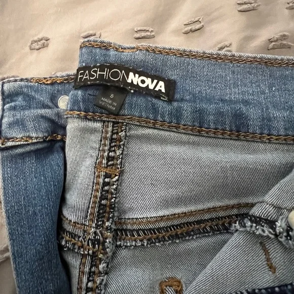 Size 5 Fashion Nova Blue Jeans - Picture 5 of 7